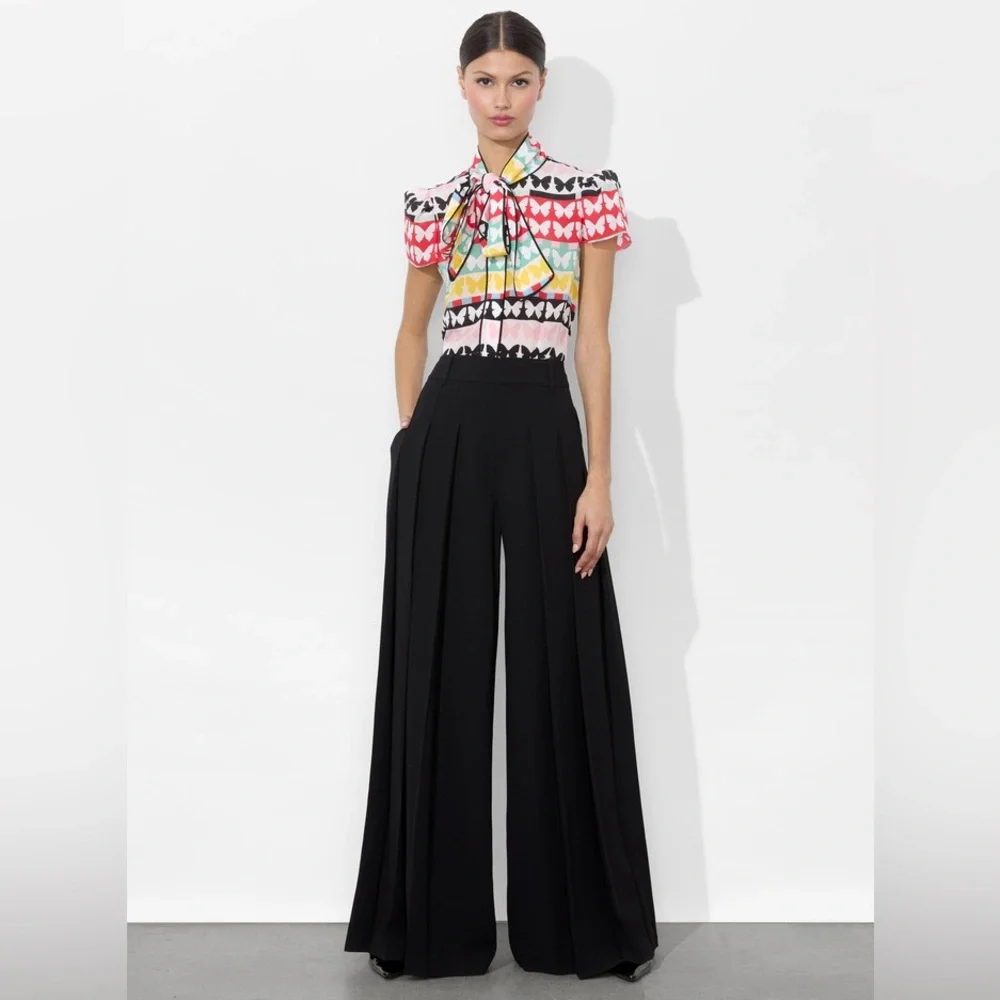 NWT Alice + Olivia Jeannie Butterfly Silk Tie-Neck Top - Picture 5 of 8